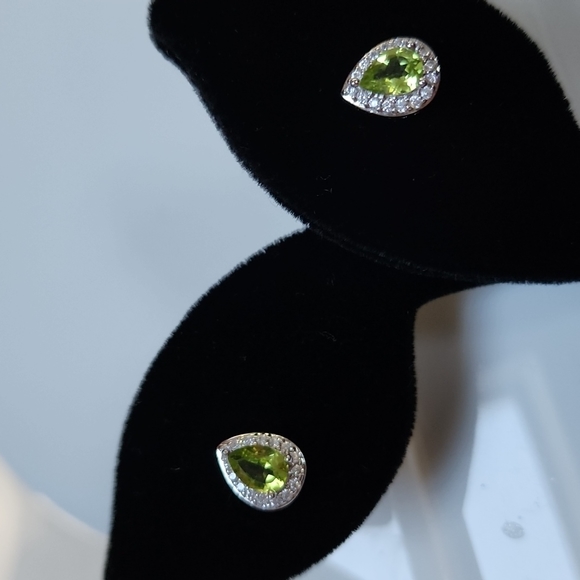 Peridot and CZ post earrings - Picture 8 of 8